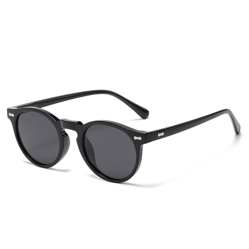 Vintage round sunglasses with UV400 protection and lightweight frame
Stylish retro round sunglasses featuring TAC lenses and glare reduction
Full-frame vintage sunglasses designed for comfort and UV eye protection
Lightweight PC frame round sunglasses for driving and outdoor wear