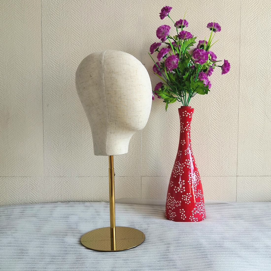 adjustable cloth wig stand mannequin head for styling
wig display stand with soft cloth surface for pinning
mannequin head stand adjustable height hair training tool
wig stand for salon training and hairpiece display