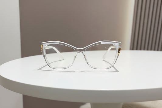 Cat-Eye Blue Light Glasses – Stylish Anti-Glare Screen Protection Eyewear.