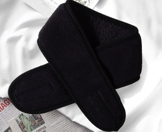 Adjustable microfiber headband for skincare and makeup
Soft headband keeping hair secure during facial routines
Microfiber headband for spa or professional use
Comfortable hair band for cleansing and makeup application