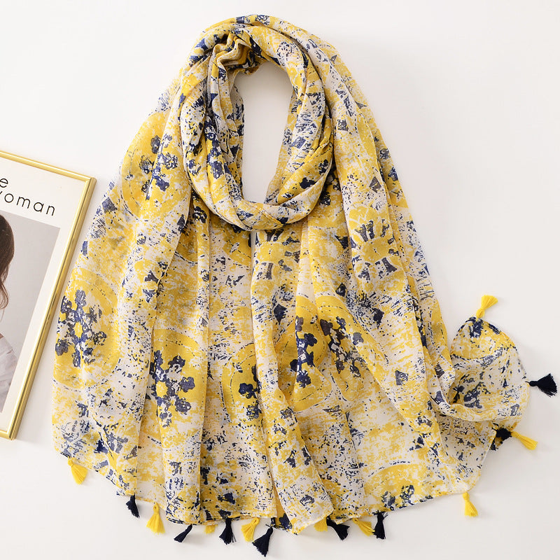 Lightweight Printed Fashion Scarf.