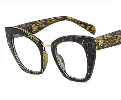 cat eye blue light glasses women mirror lens frame
anti blue light eyewear reduce screen eye strain
stylish cat eye glasses large frame daily wear
lightweight computer glasses fashion eyewear protection