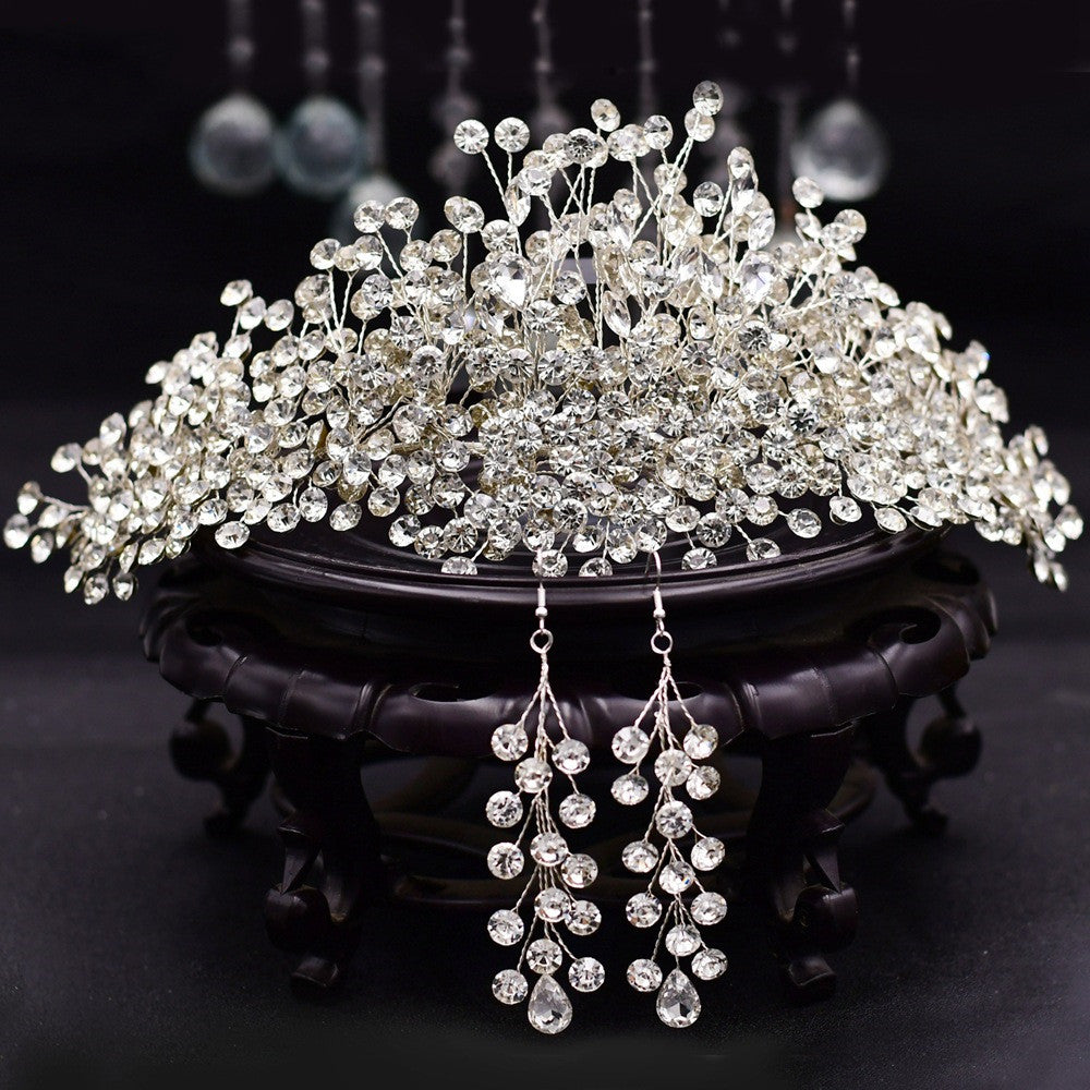 Rhinestone bridal headband with floral handmade design
Elegant silver wedding headpiece with sparkling crystals
Handmade rhinestone hair accessory for brides
Luxury bridal headband with matching earrings option