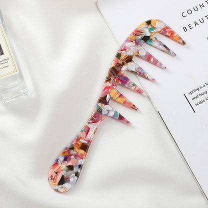 Cellulose acetate sheet comb for detangling wet hair and braids, ergonomic design